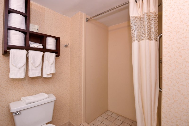 Hampton Inn Staunton - Staunton, VA