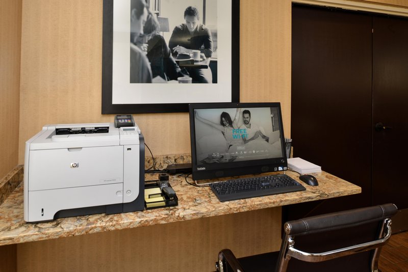 Hampton Inn Staunton - Staunton, VA