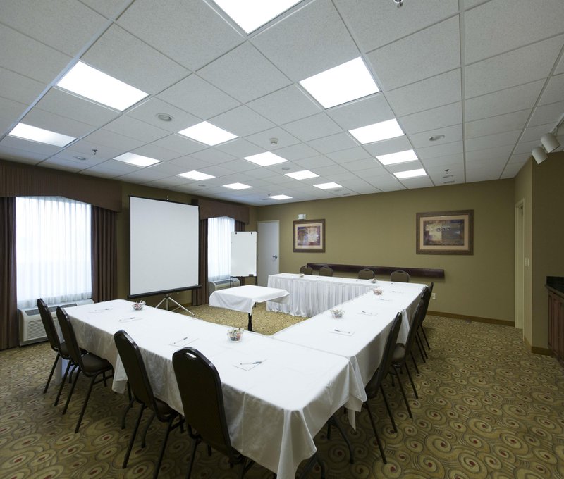 Hampton Inn Bismarck - Bismarck, ND