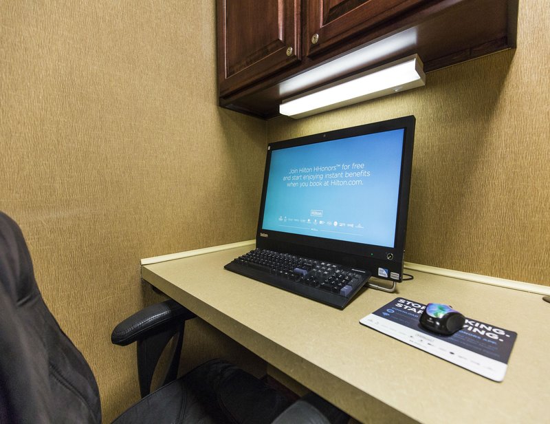 Hampton Inn Bismarck - Bismarck, ND