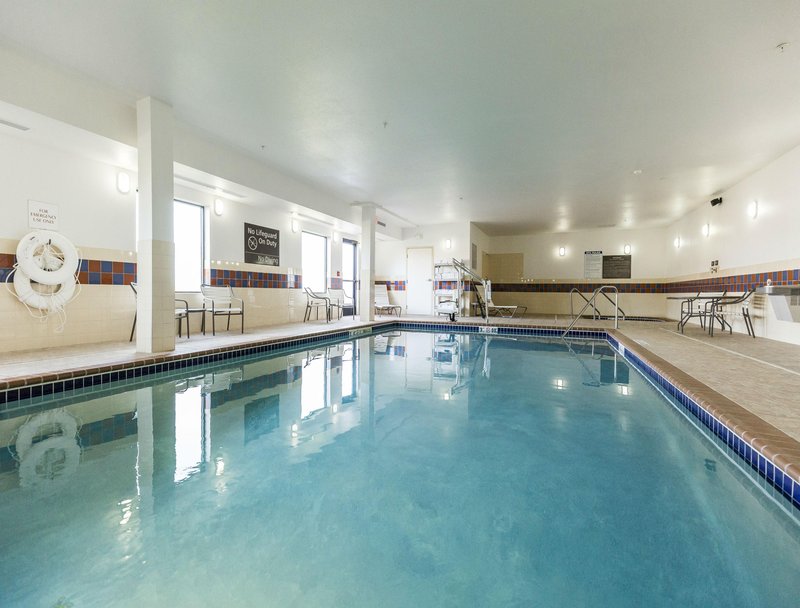Hampton Inn Bismarck - Bismarck, ND
