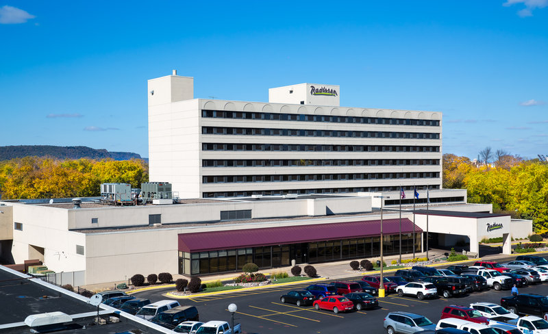 Radisson Hotel La Crosse - La Crosse, WI