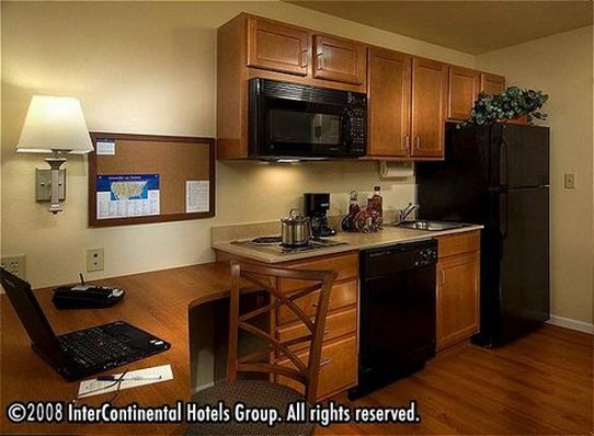 Candlewood Suites Pearl - Pearl, MS