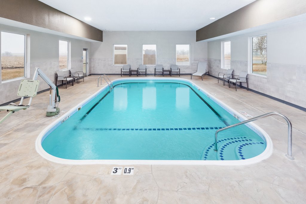 Holiday Inn Express & Suites PEKIN (PEORIA AREA) by IHG