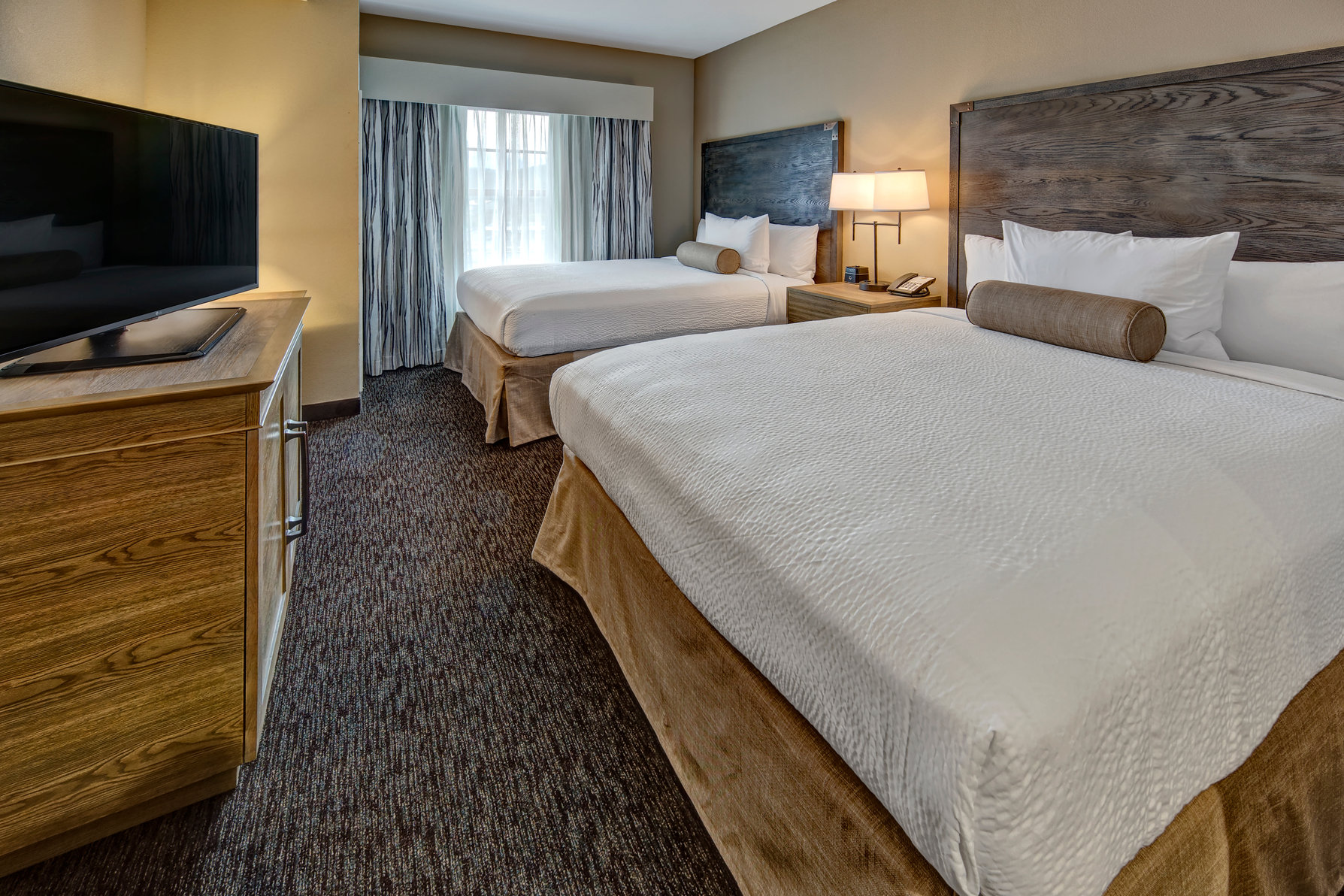 Black Fox Lodge Pigeon Forge, Tapestry Collection by Hilton - Tap to explore photos