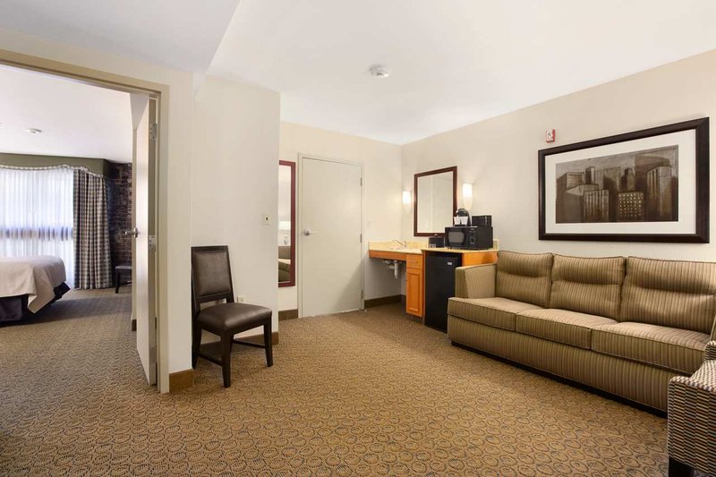 Embassy Suites By Hilton New Orleans Convention Center - New Orleans, LA