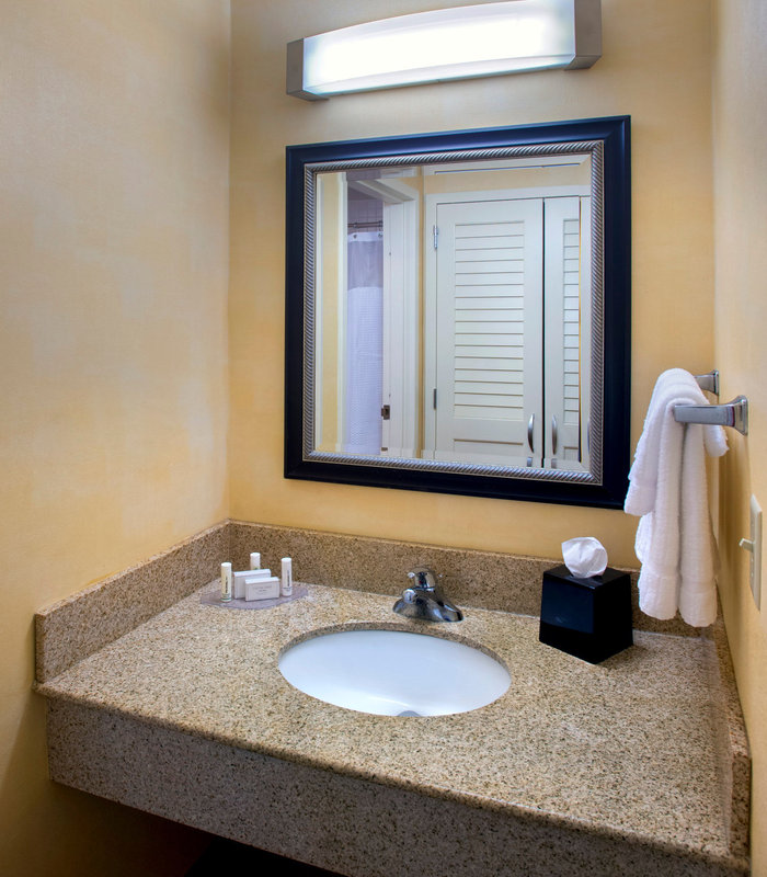 Courtyard By Marriott Poughkeepsie - Poughkeepsie, NY