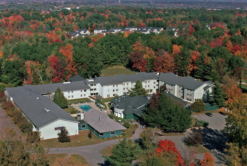 BEST WESTERN PLUS Windjammer Inn & Conference Center - South Burlington, VT