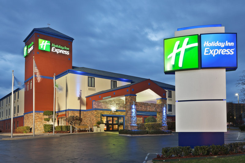 Holiday Inn Express-Tulsa - Tulsa, OK