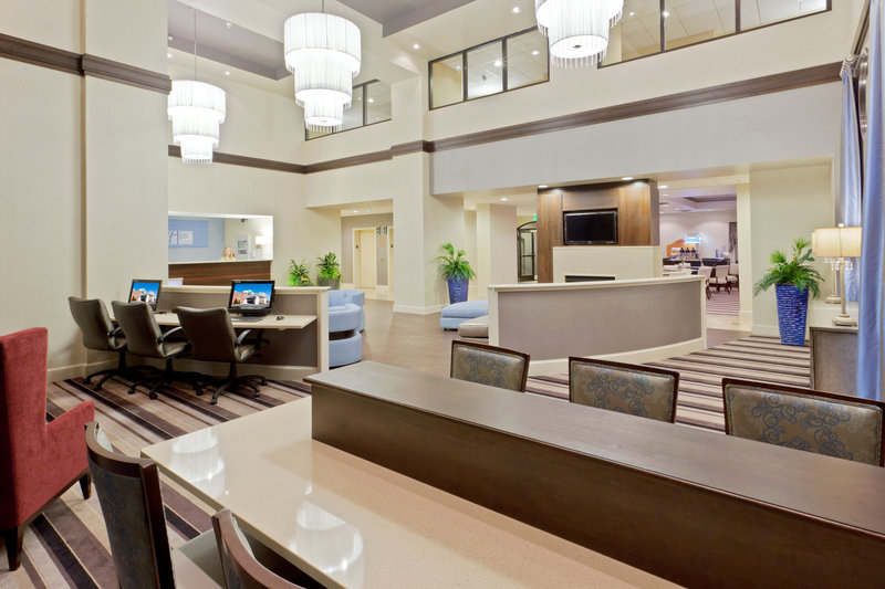 Holiday Inn Express - Dover, DE