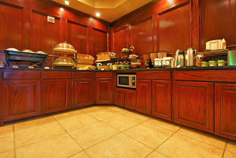 Best Western Plus-Crown Colony - Lufkin, TX
