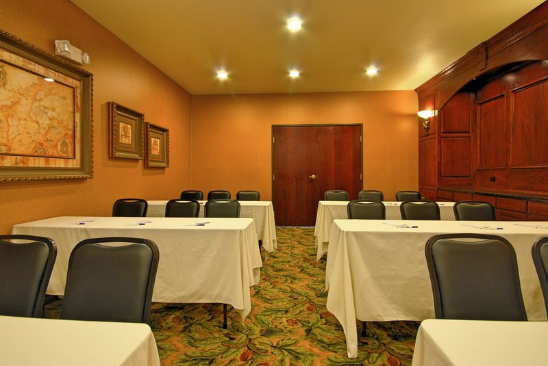 Best Western Plus-Crown Colony - Lufkin, TX