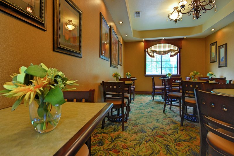Best Western Plus-Crown Colony - Lufkin, TX