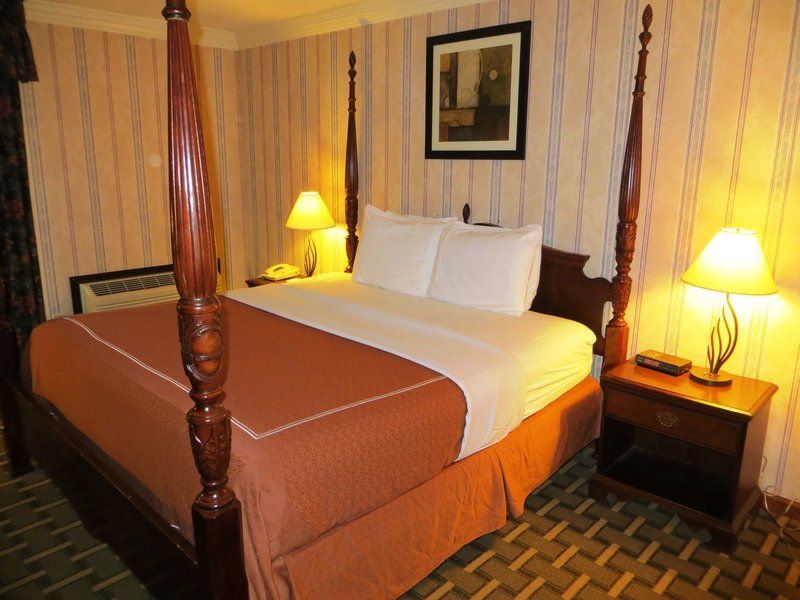 Americas Best Value Inn - Clarence, NY