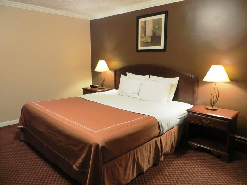 Americas Best Value Inn - Clarence, NY
