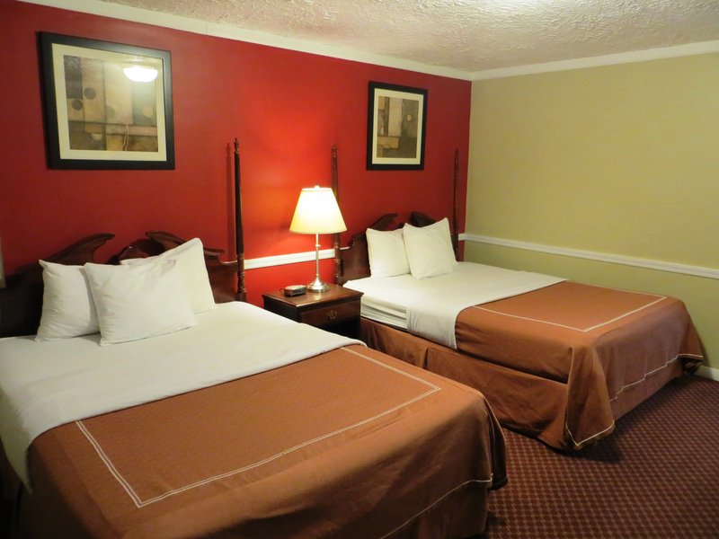 Americas Best Value Inn - Clarence, NY