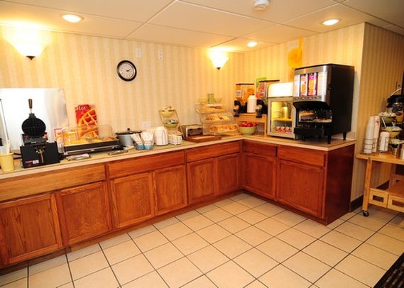 Quality Inn - Newport News, VA