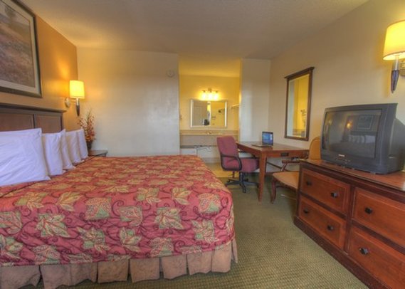 Rodeway Inn - Santee, SC