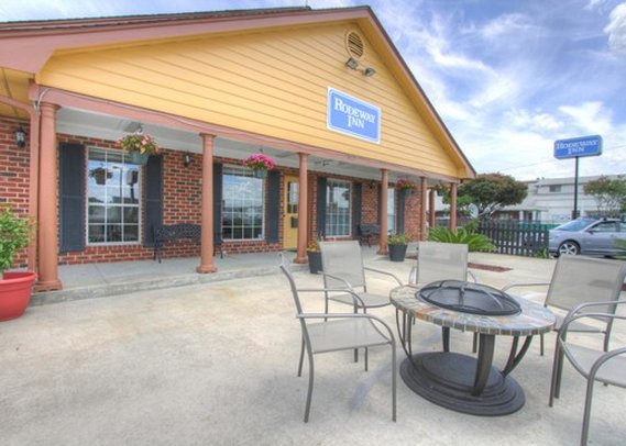Rodeway Inn - Santee, SC