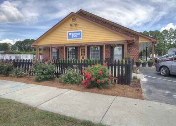 Rodeway Inn - Santee, SC