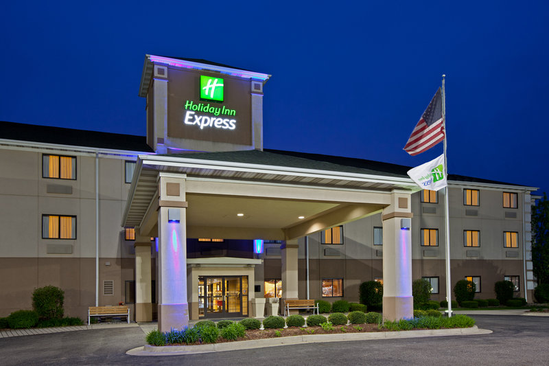 Holiday Inn Express Marshall - Burlington, MI