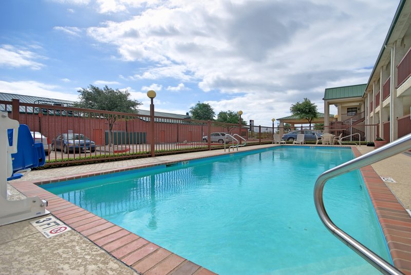 Best Western-Cedar Inn - Cedar Park, TX