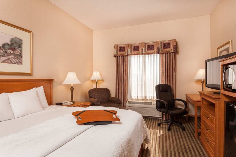 Hampton Inn & Suites Addison - Addison, IL