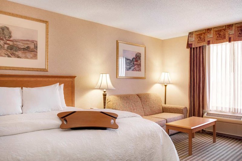 Hampton Inn & Suites Addison - Addison, IL