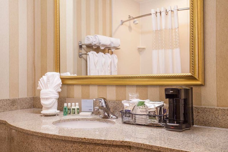 Hampton Inn & Suites Addison - Addison, IL