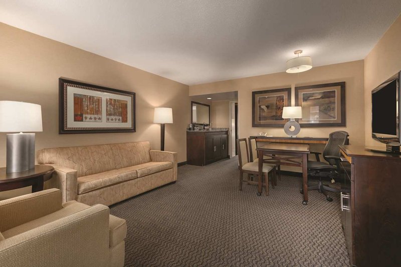 Embassy Suites By Hilton Birmingham - Birmingham, AL