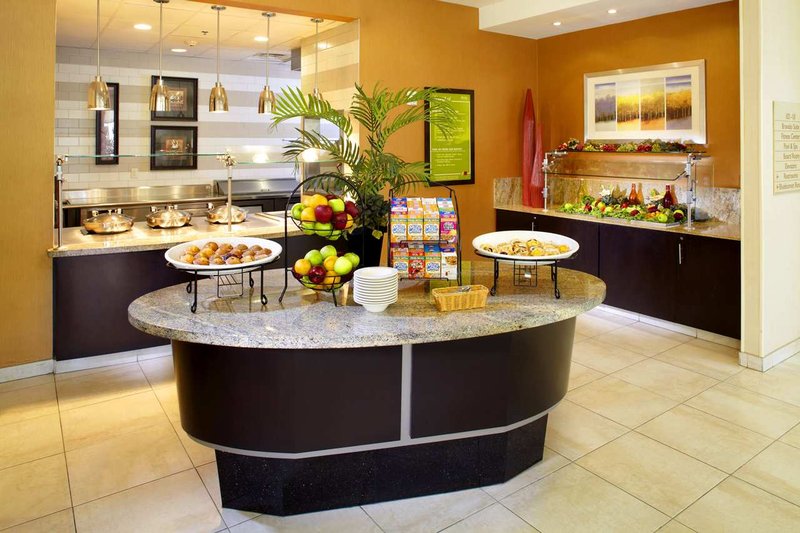 Hilton Garden Inn Dallas/Arlington - Arlington, TX