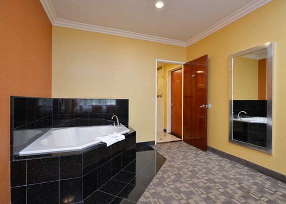 Comfort Suites-Marina - Oceanside, CA