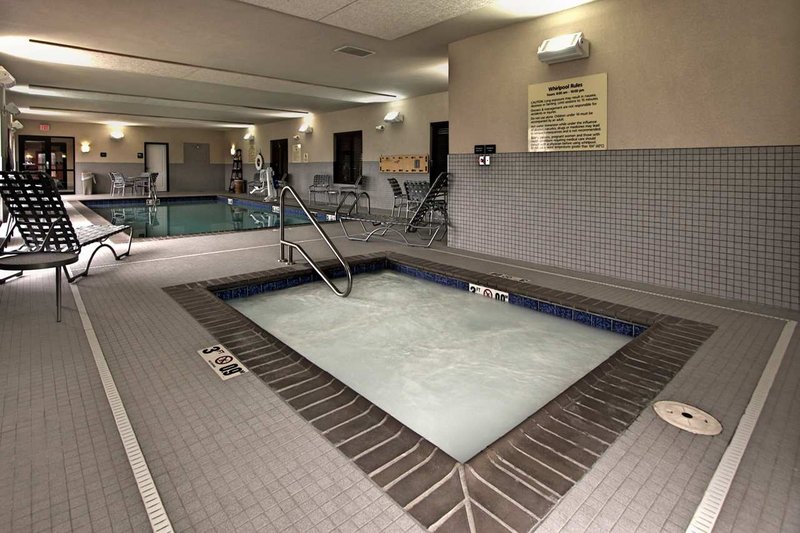 Hampton Inn Defiance - Defiance, OH