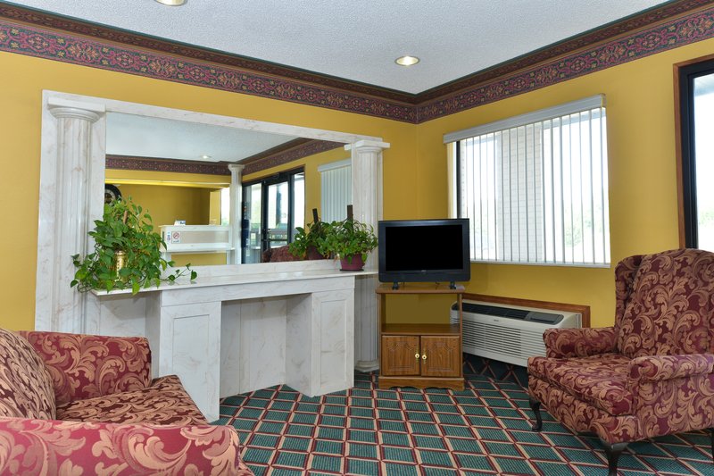 Western Inn & Suites - Winona, MS