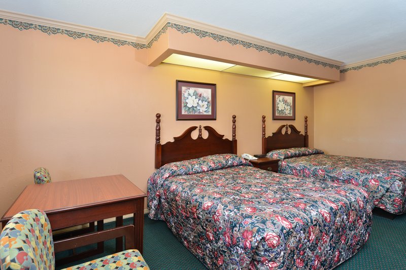 Western Inn & Suites - Winona, MS