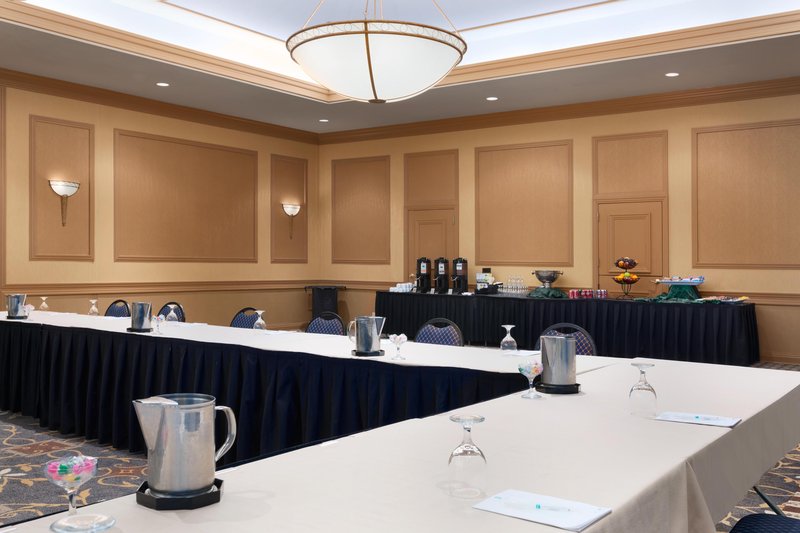 Embassy Suites By Hilton Pittsburgh International Airport - Coraopolis, PA