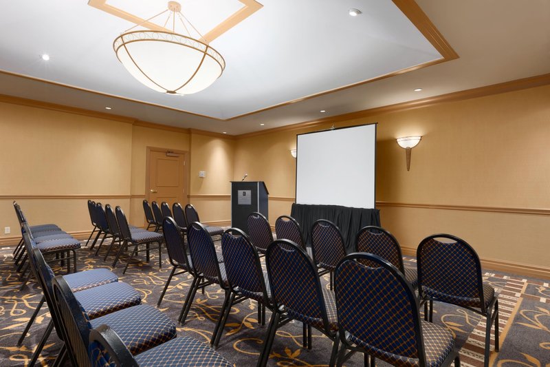Embassy Suites By Hilton Pittsburgh International Airport - Coraopolis, PA