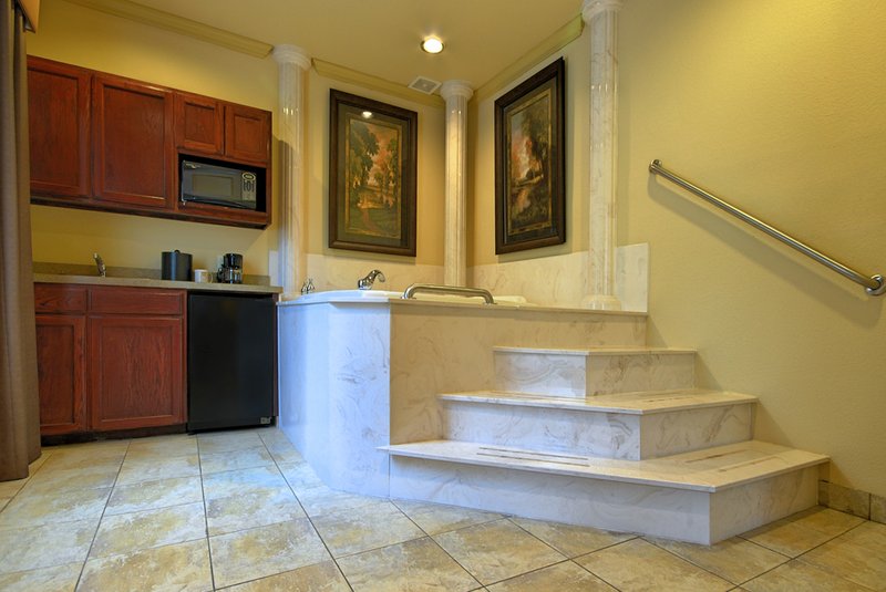 Best Western Plus-Crown Colony - Lufkin, TX