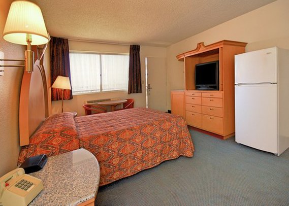 Rodeway Inn - Imperial, CA