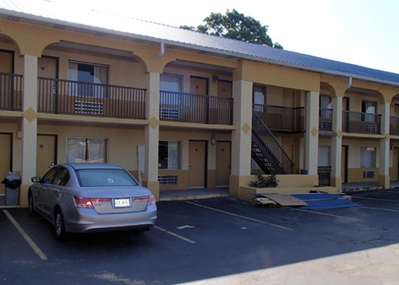 Knights Inn - Calhoun, GA