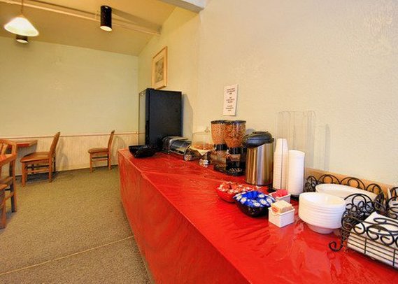 Rodeway Inn - Imperial, CA