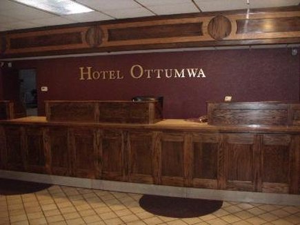 Hotel Ottumwa - Ottumwa, IA