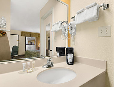 Howard Johnson Inn Santee - Santee, SC