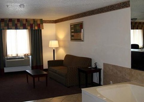 Quality Inn - Midland, TX