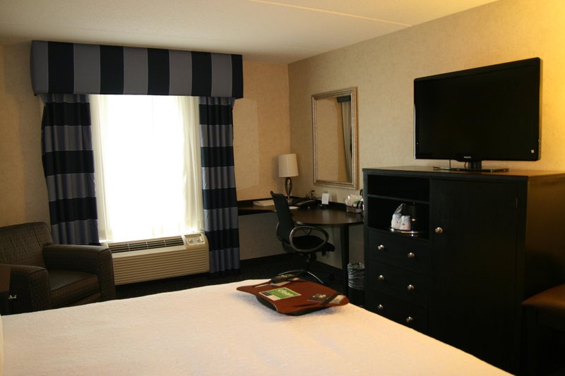 Hampton Inn Doylestown - Warrington, PA