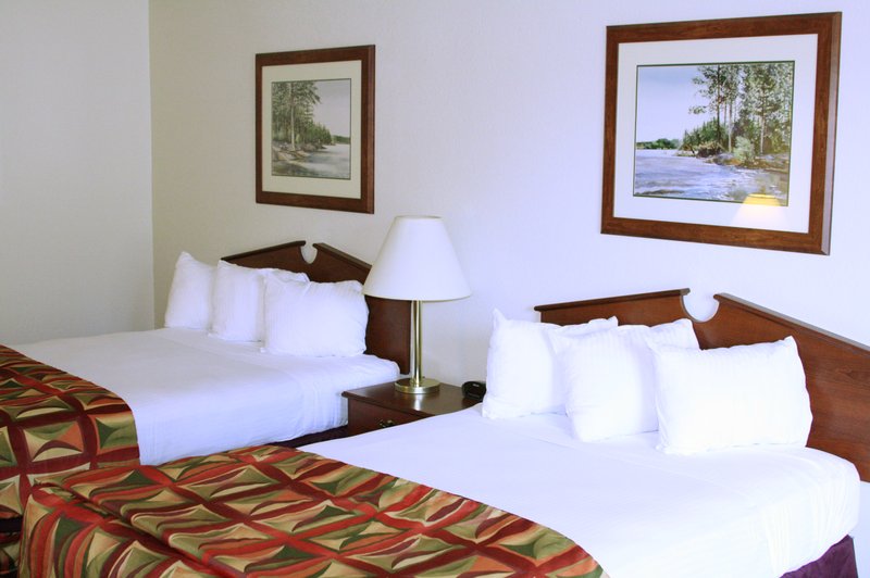 Best Western Country Inn - Ishpeming, MI