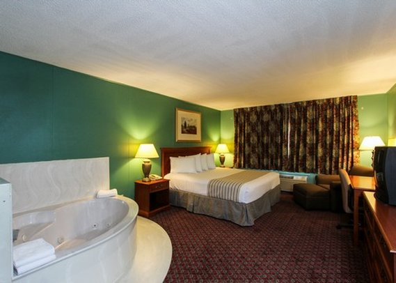 Econo Lodge - Austin, MN