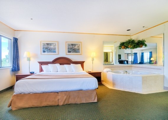 Quality Inn - Sycamore, IL