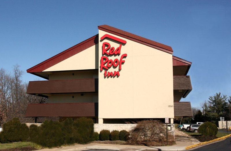 Availability Red Roof Inn Syracuse menerima jenis kartu ini dan berhak memblokir jumlah tertentu secara sementara sebelum kedatangan Anda. Lihat ketersediaan Informasi penting You must show a valid photo ID and credit card upon check-in/10().