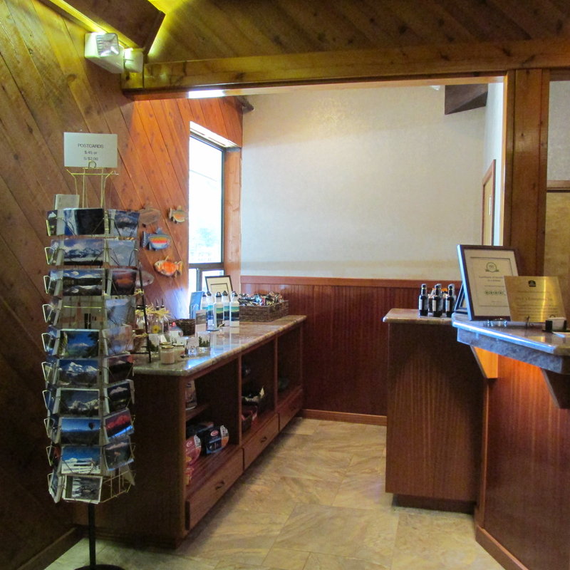 Best Western Plus Tree House - Mount Shasta, CA
